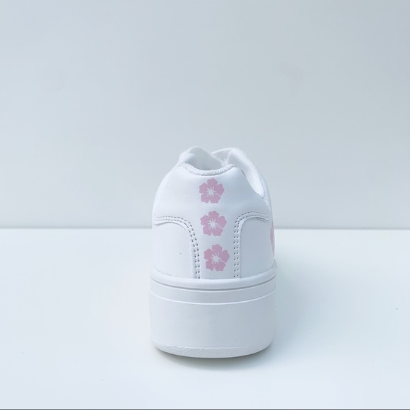 Disney Stitch White Women’s Sneaker - Picture 6 of 12